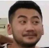 梅赛德斯路虎c头像