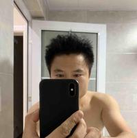 在路上的芒果头像