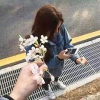 当时年少春衫薄iuus头像