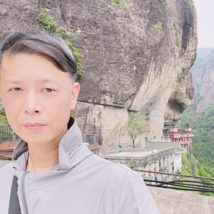杨开8899头像