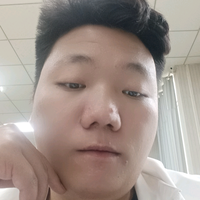 佳酿哥头像