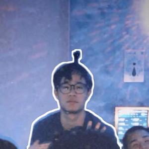卷毛小艾头像