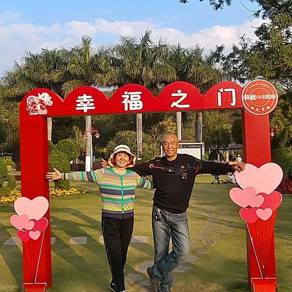 新疆高姐自驾头像