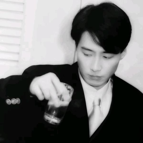 好好睡觉才有力气吃饭头像