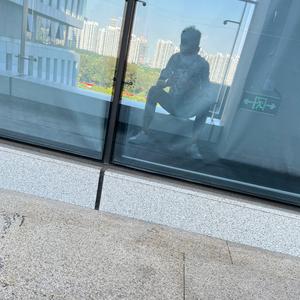 冻鱼少年头像