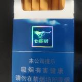 老板拿包蓝狼头像