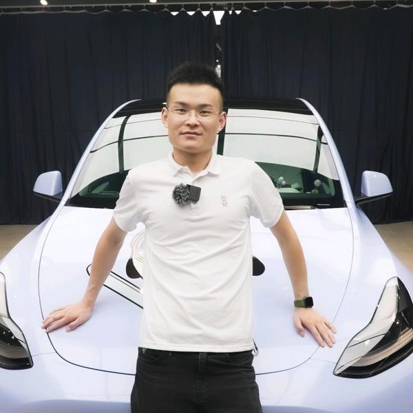 爱思考布里顿7b9头像