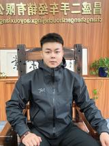邱林不懂车头像