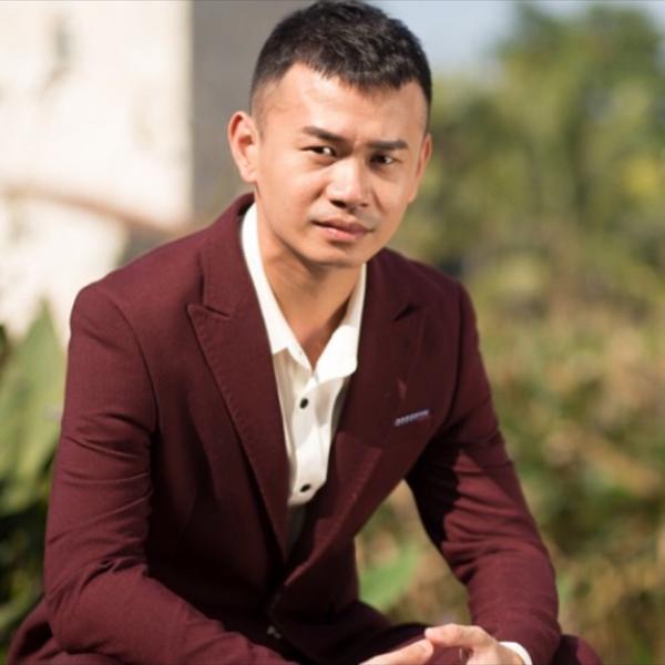 大师兄来了666头像