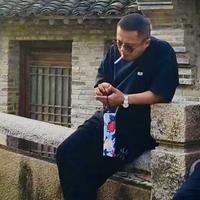 开车不叼烟头像