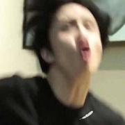 320的个人资料头像