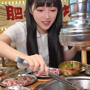每天得干三碗饭头像