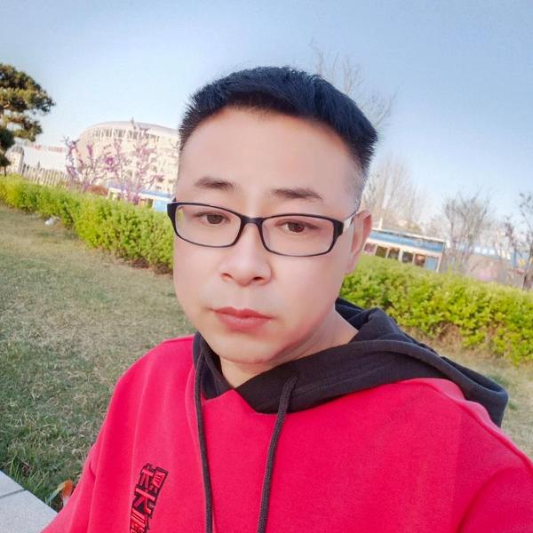 唐小宇在干啥头像