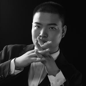 快乐的翟胖子头像