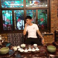 A小伟216347555头像