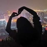 爱笑的白白白头像