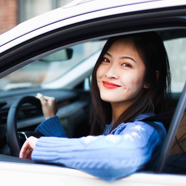 懂车洪西西头像