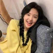 发型是土楼比的个人资料头像