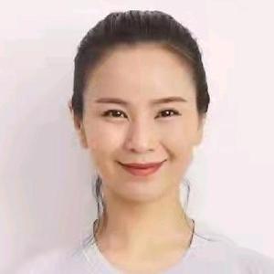 崔想想教瑜伽头像