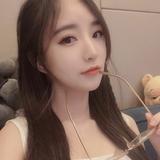 美美哒啦头像