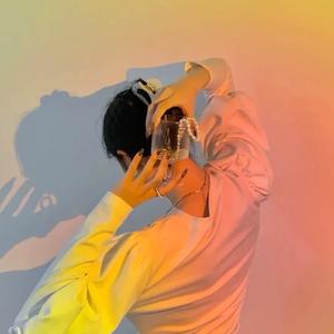 水星的舟子头像