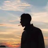 孤独成瘾948头像