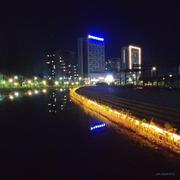 尽量快乐的个人资料头像