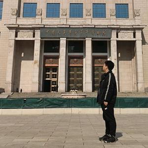 努力光亮燎原的星头像