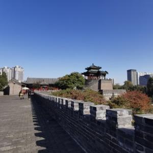小谈爱侃侃头像
