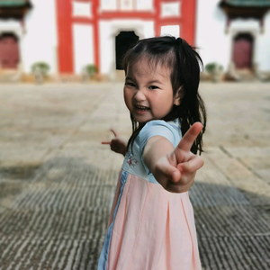 零嘴儿喜喜头像