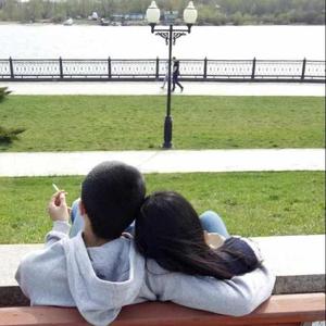 褚家596头像
