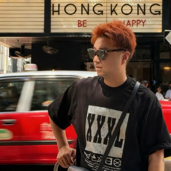 小蒽老师机头像