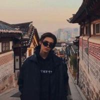 爱打羽毛球319头像