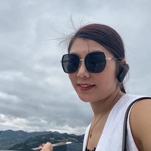 海南房产淼淼头像