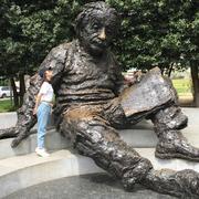 雀语鸿心的个人资料头像