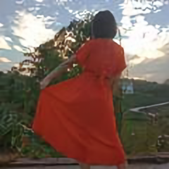 爱唱歌的小狼人儿头像