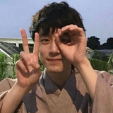铭铭子爱月月子头像