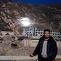 昆玉鑫鑫头像