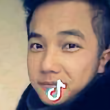 我是山顶小鳄鱼头像