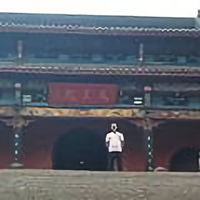 1446225966876探岳车头像