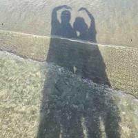 赚钱养娃ing头像