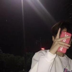 王友思头像