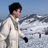 执屿杺头像