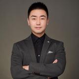 育言家大鹏头像