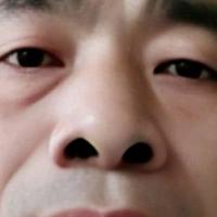 每天都来亲亲我头像