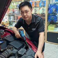 宜州锐鹰车灯头像