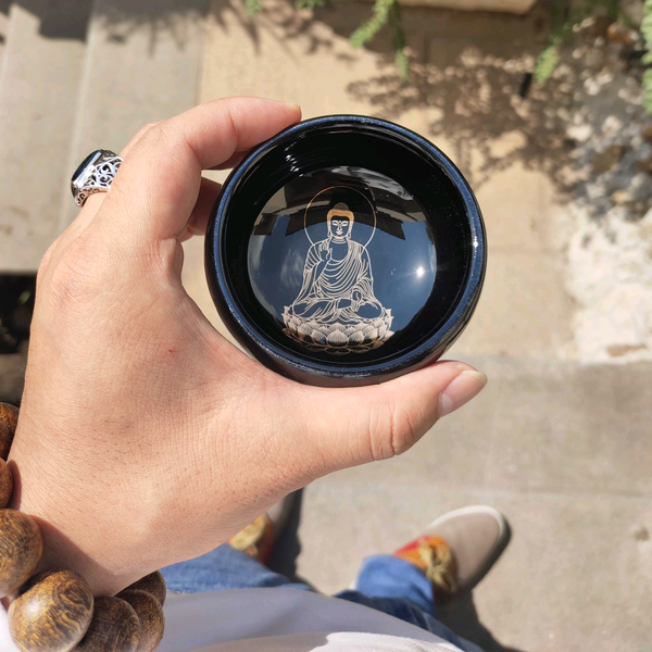 畫龍畫虎難畫骨头像