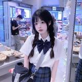 想吃糖的桃子头像