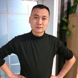 多彩的阿明头像
