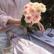 别打扰我搞钱的个人资料头像